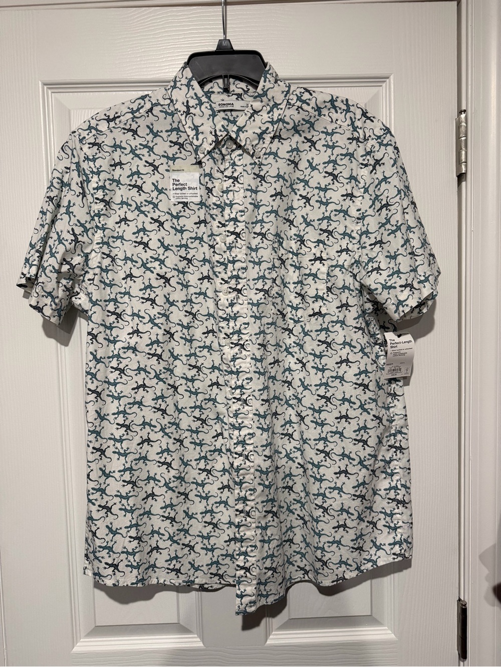 Sonoma White Short-Sleeve Button-Down Shirt with Blue Lizard Print - Picture 4 of 5